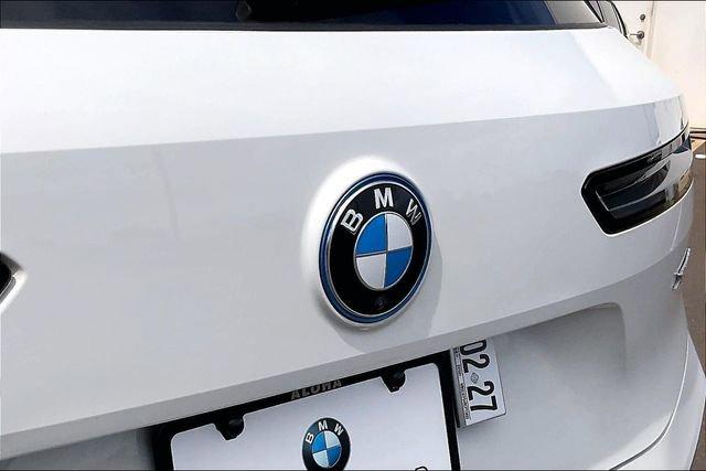 Alpine White 2024 BMW iX xDrive50