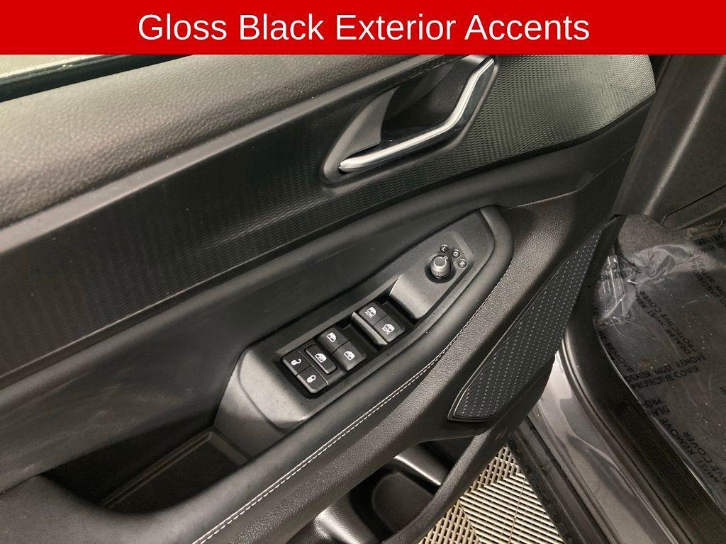 new 2025 Jeep Grand Cherokee L car, priced at $38,614