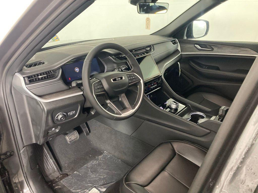 new 2025 Jeep Grand Cherokee L car, priced at $44,423