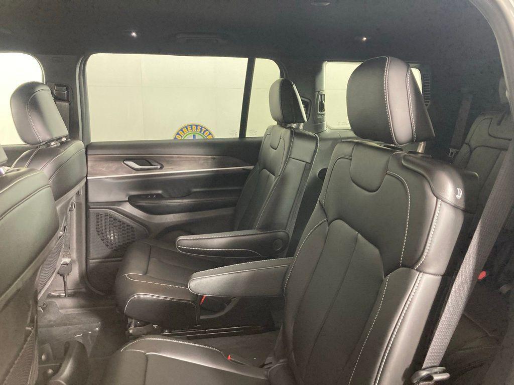 new 2025 Jeep Grand Cherokee L car, priced at $44,423