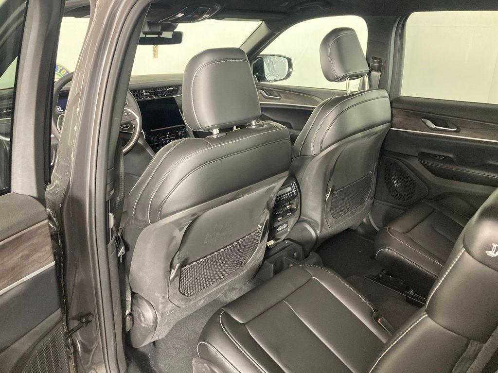 new 2025 Jeep Grand Cherokee L car, priced at $47,990