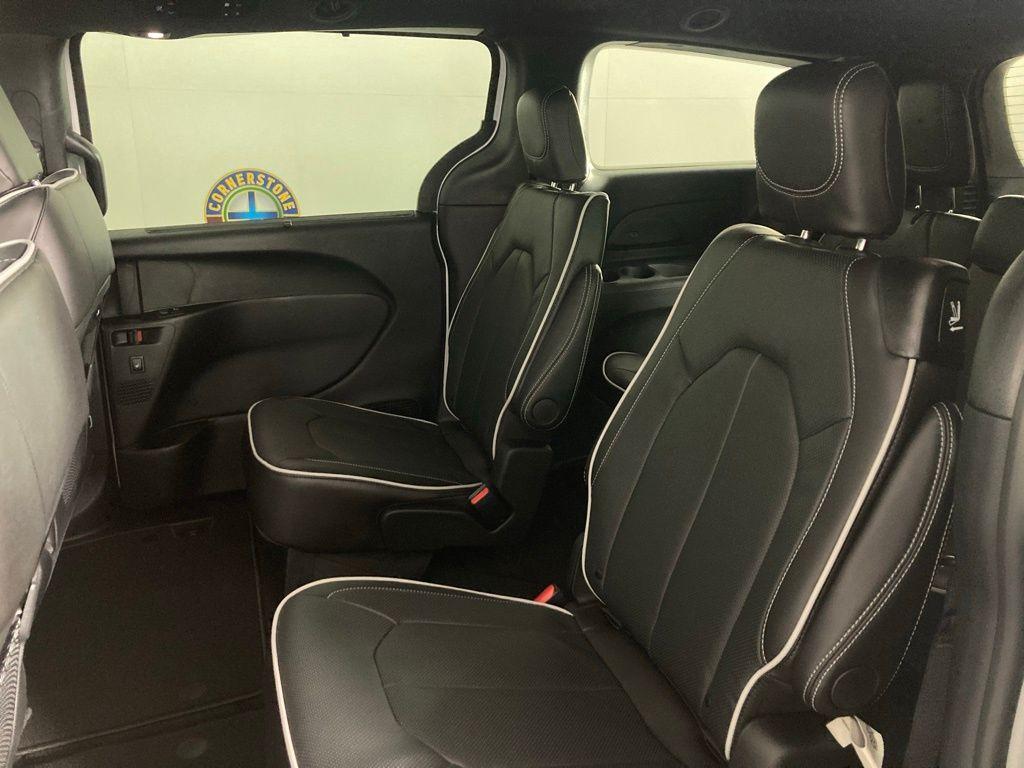 new 2026 Chrysler Pacifica car, priced at $39,184