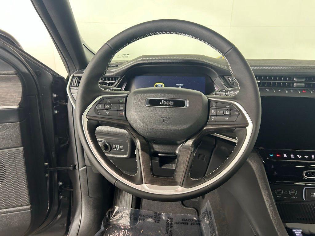new 2026 Jeep Grand Cherokee car, priced at $43,436