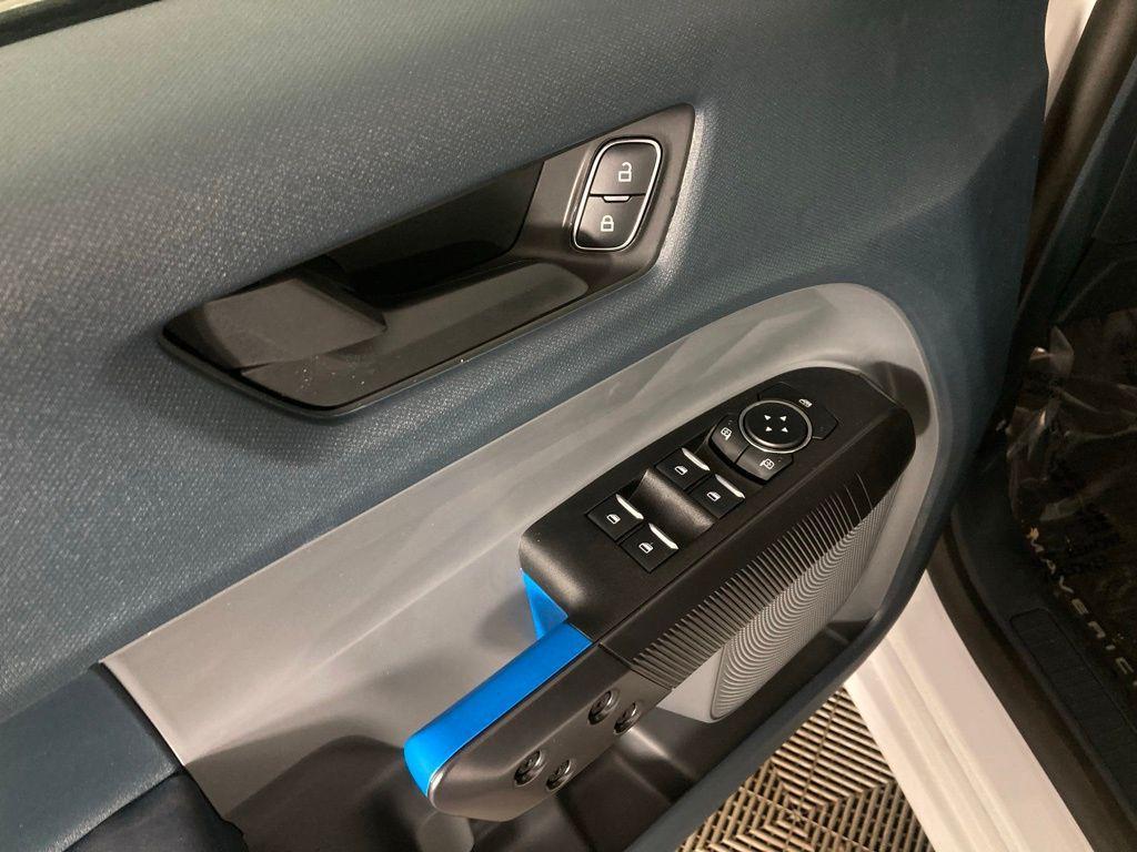 new 2025 Ford Maverick car, priced at $32,882