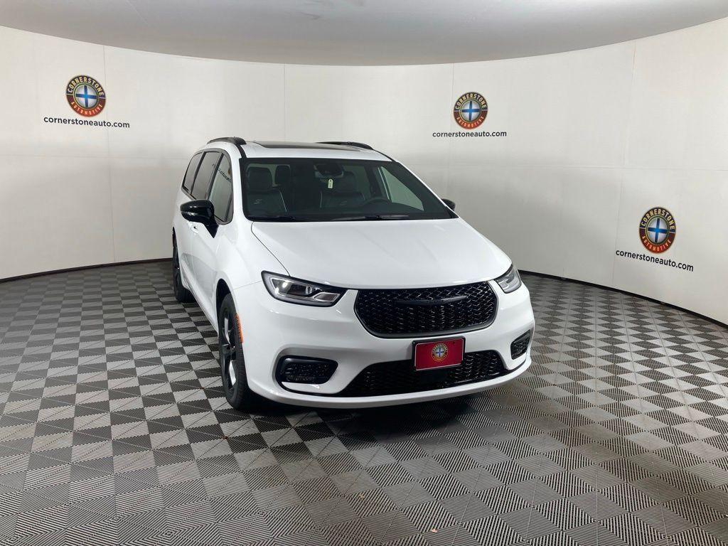 new 2026 Chrysler Pacifica car, priced at $47,100