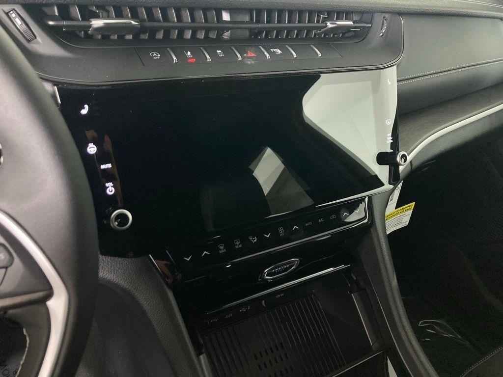 new 2026 Jeep Grand Cherokee car, priced at $43,317