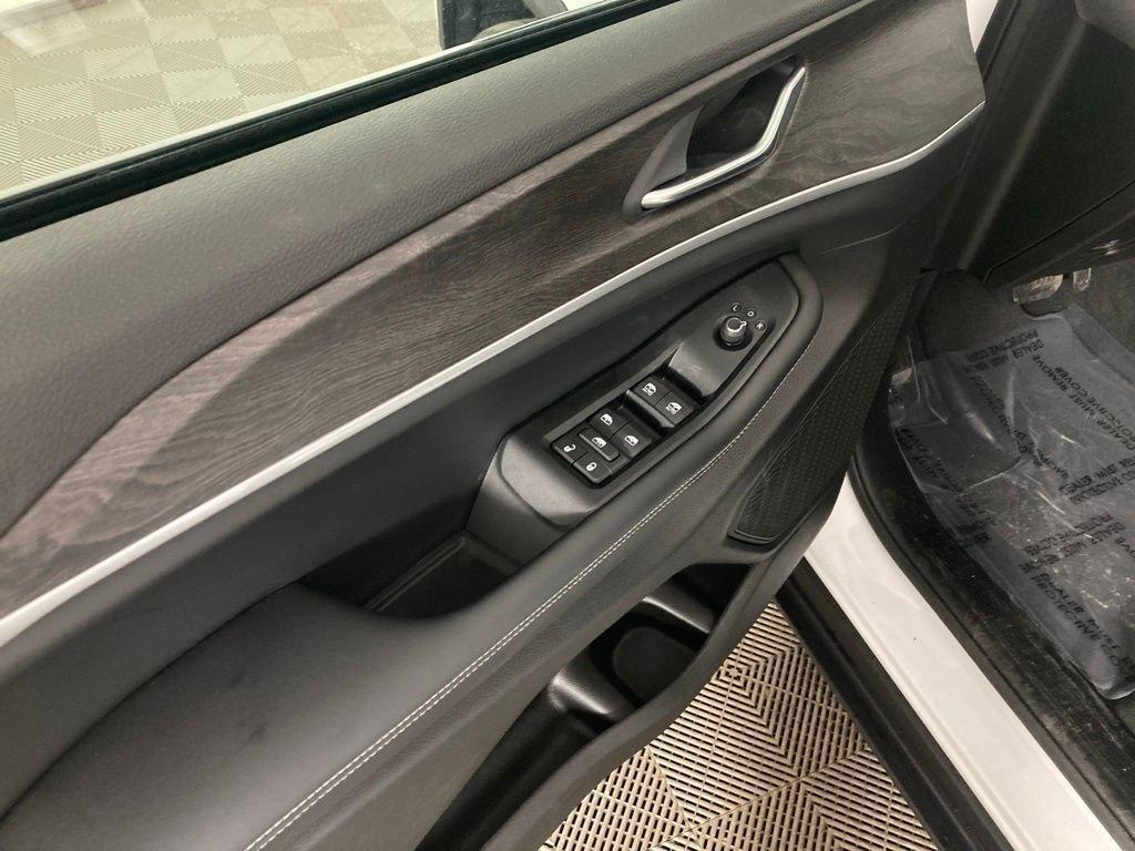 new 2026 Jeep Grand Cherokee car, priced at $40,667