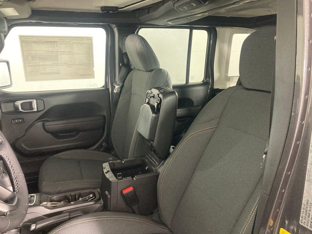 new 2026 Jeep Wrangler car, priced at $44,592
