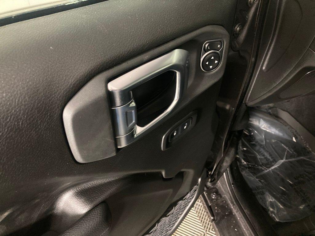 new 2026 Jeep Wrangler car, priced at $44,592