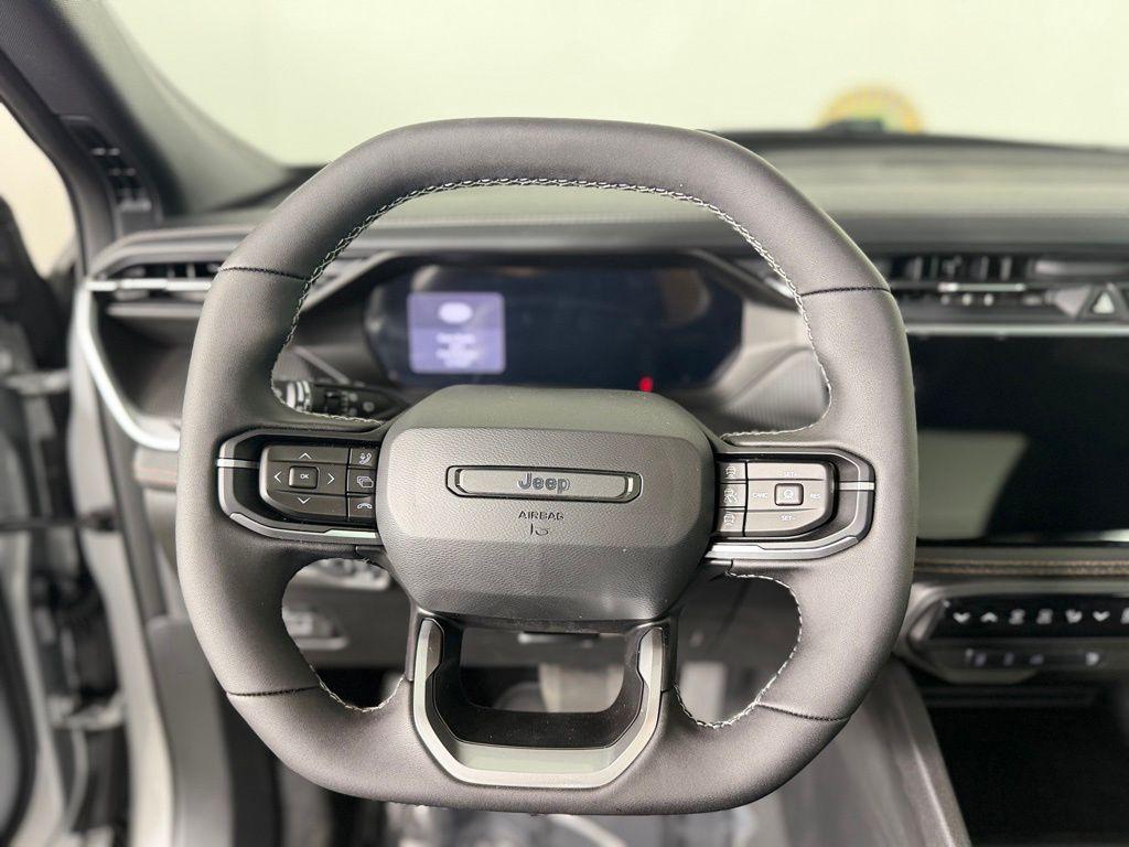 new 2026 Jeep Cherokee car, priced at $42,109