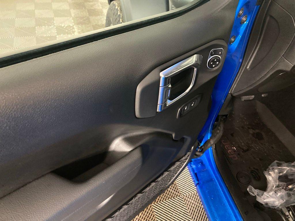 new 2026 Jeep Wrangler car, priced at $45,292