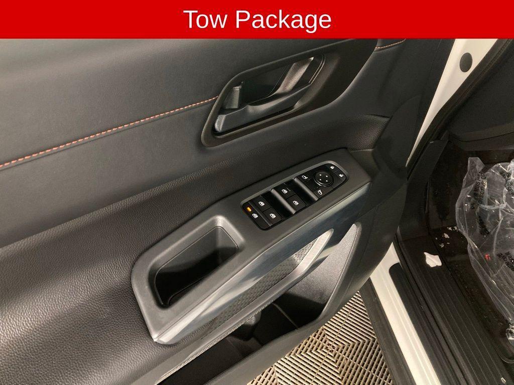 used 2024 Nissan Pathfinder car, priced at $33,499