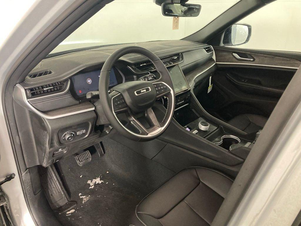 new 2025 Jeep Grand Cherokee L car, priced at $41,618