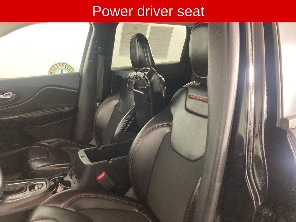 used 2019 Jeep Cherokee car, priced at $15,949