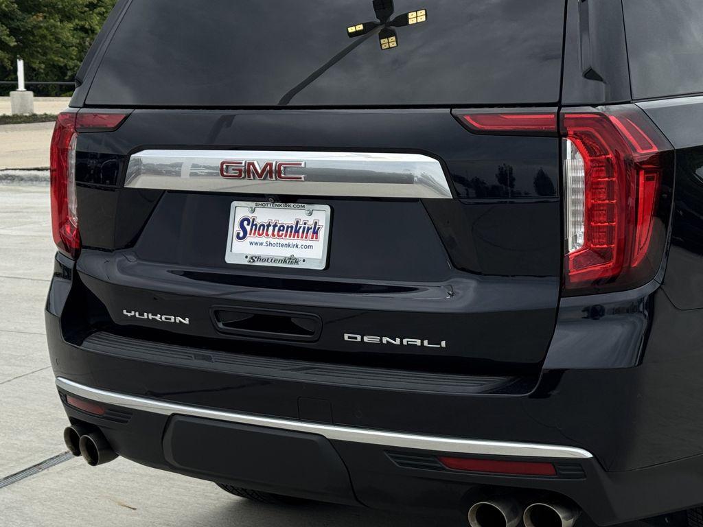 used 2023 GMC Yukon car, priced at $57,994