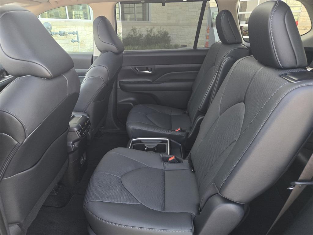 new 2025 Toyota Grand Highlander car, priced at $61,254