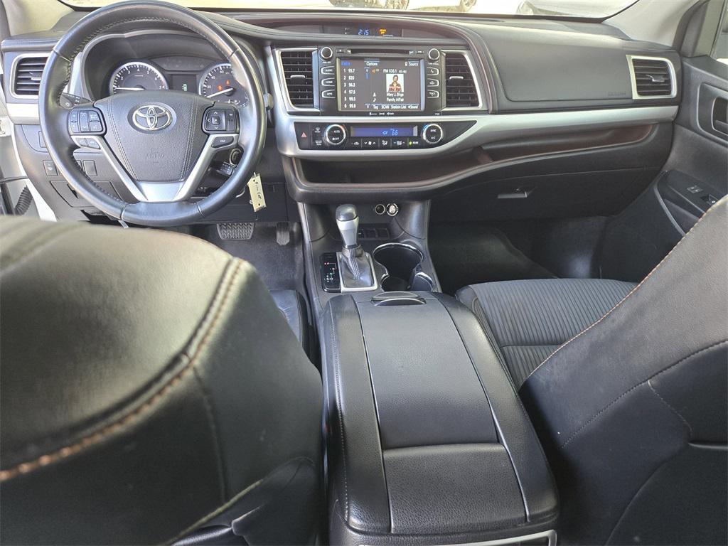 used 2016 Toyota Highlander car, priced at $17,944