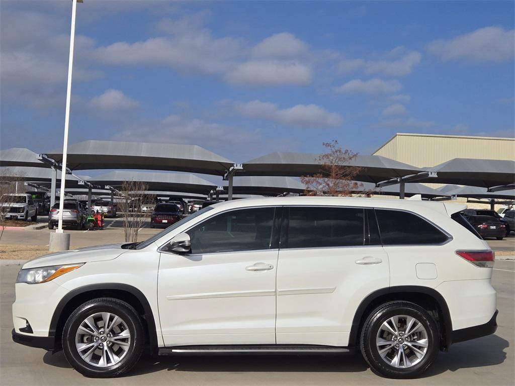 used 2016 Toyota Highlander car, priced at $17,944
