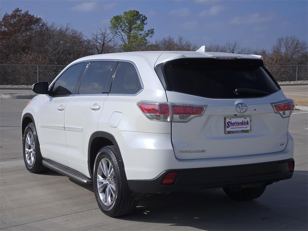 used 2016 Toyota Highlander car, priced at $17,944