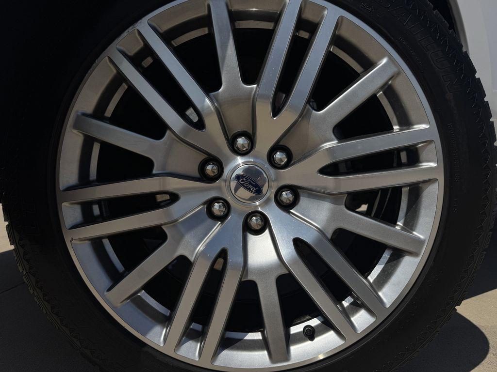 used 2023 Ford Expedition car, priced at $40,988