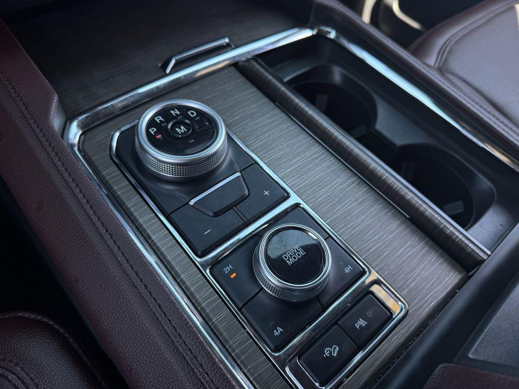 used 2023 Ford Expedition car, priced at $40,988