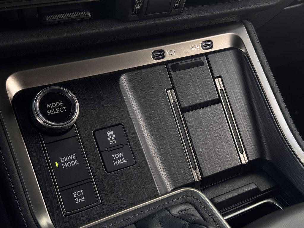 used 2024 Lexus GX 550 car, priced at $87,822