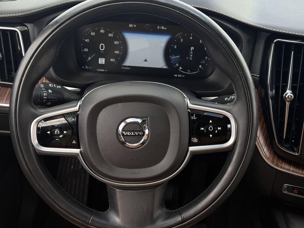 used 2020 Volvo XC60 car, priced at $15,956