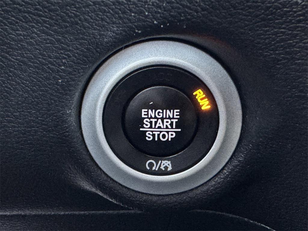 used 2018 Chrysler Pacifica car, priced at $14,712