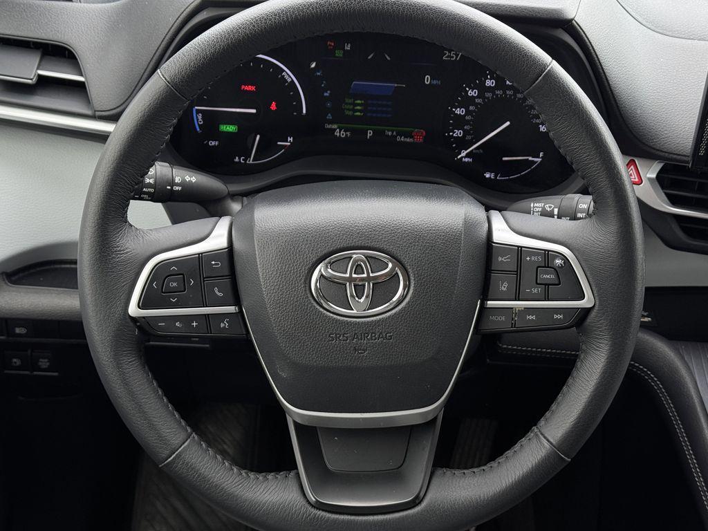 used 2025 Toyota Sienna car, priced at $44,975