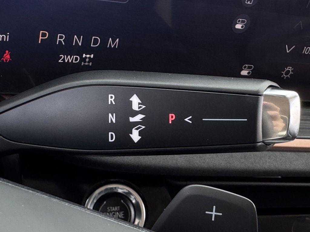 used 2025 Buick Envision car, priced at $28,448