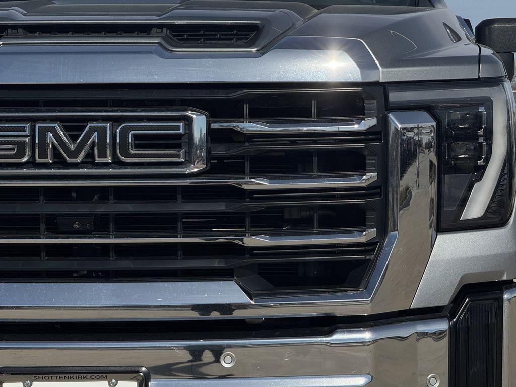 used 2025 GMC Sierra 2500 car, priced at $73,220