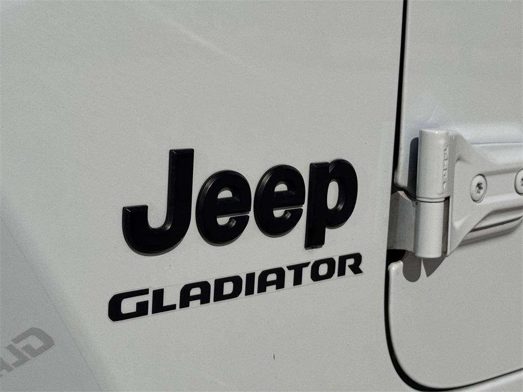 used 2021 Jeep Gladiator car, priced at $42,965
