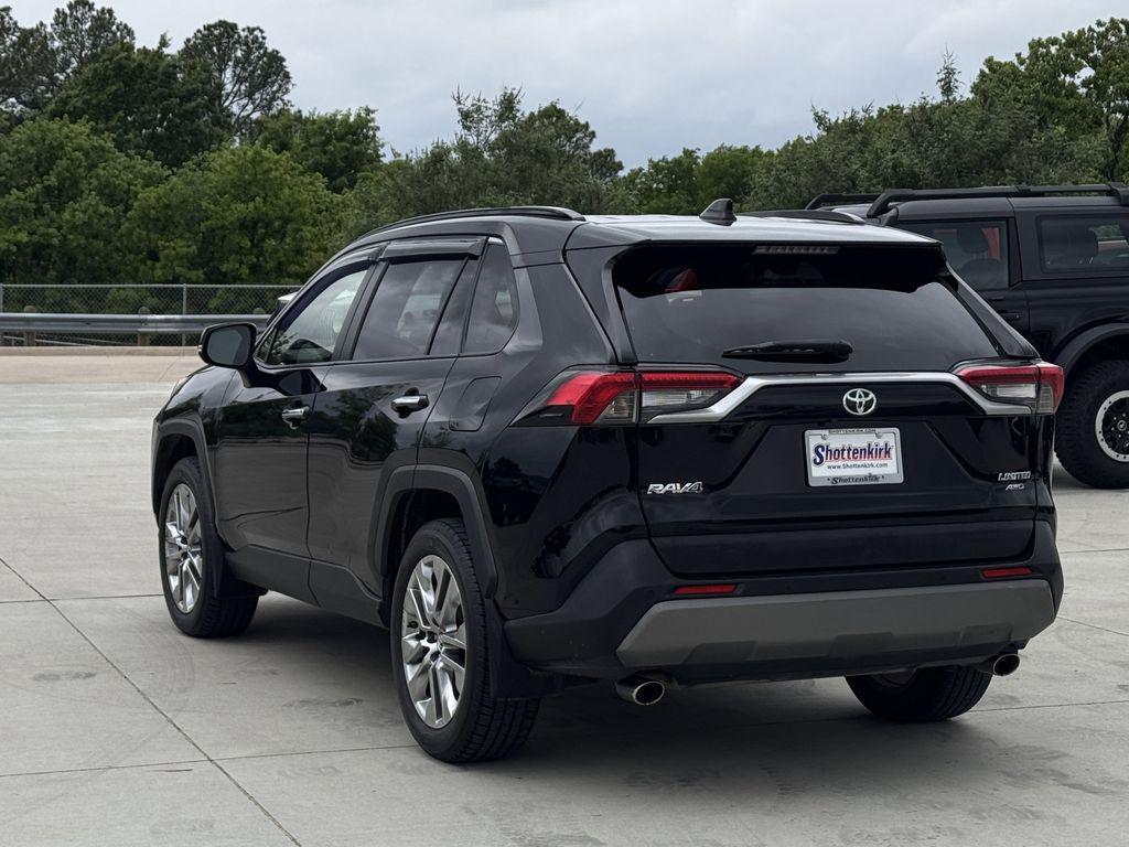 used 2019 Toyota RAV4 car, priced at $23,638