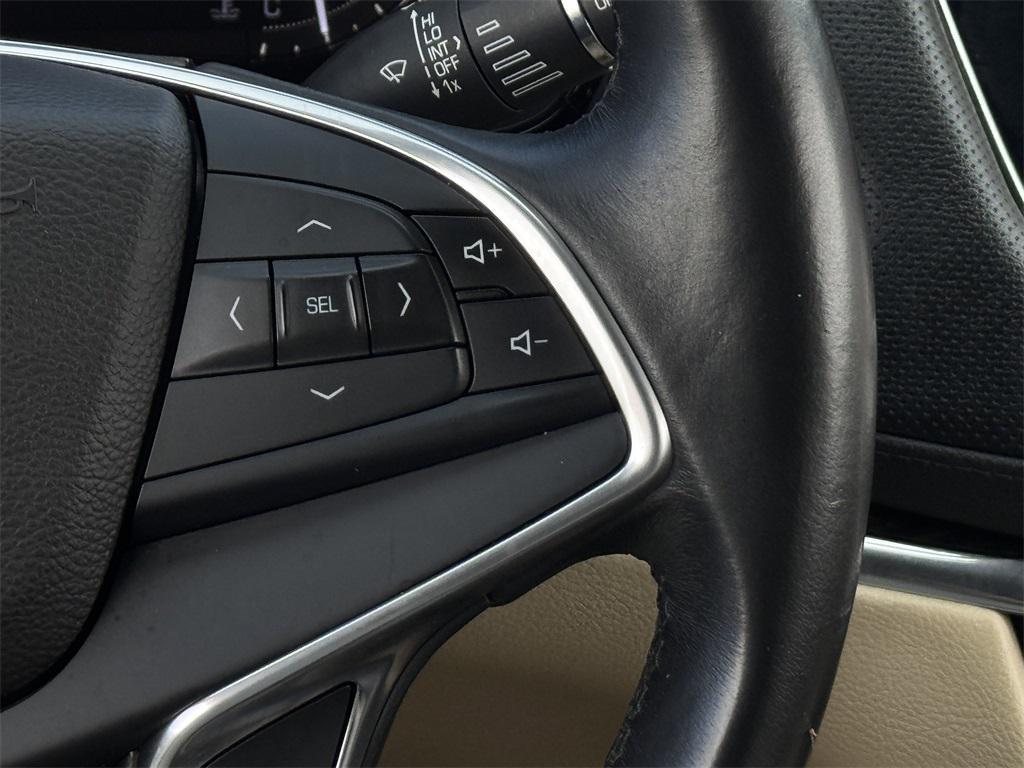 used 2017 Cadillac XT5 car, priced at $12,857