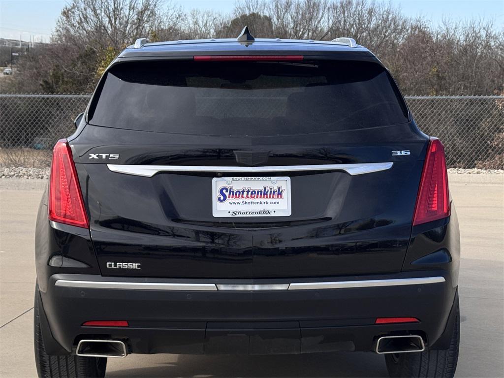 used 2017 Cadillac XT5 car, priced at $12,857