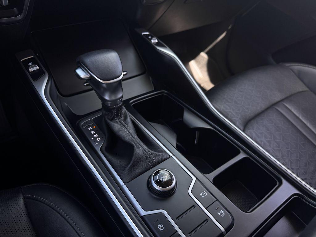 used 2023 Kia Sorento car, priced at $24,576