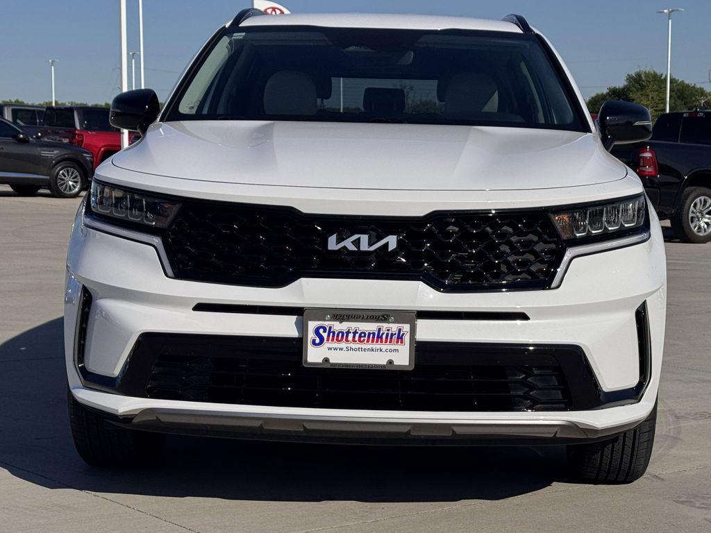 used 2023 Kia Sorento car, priced at $25,911