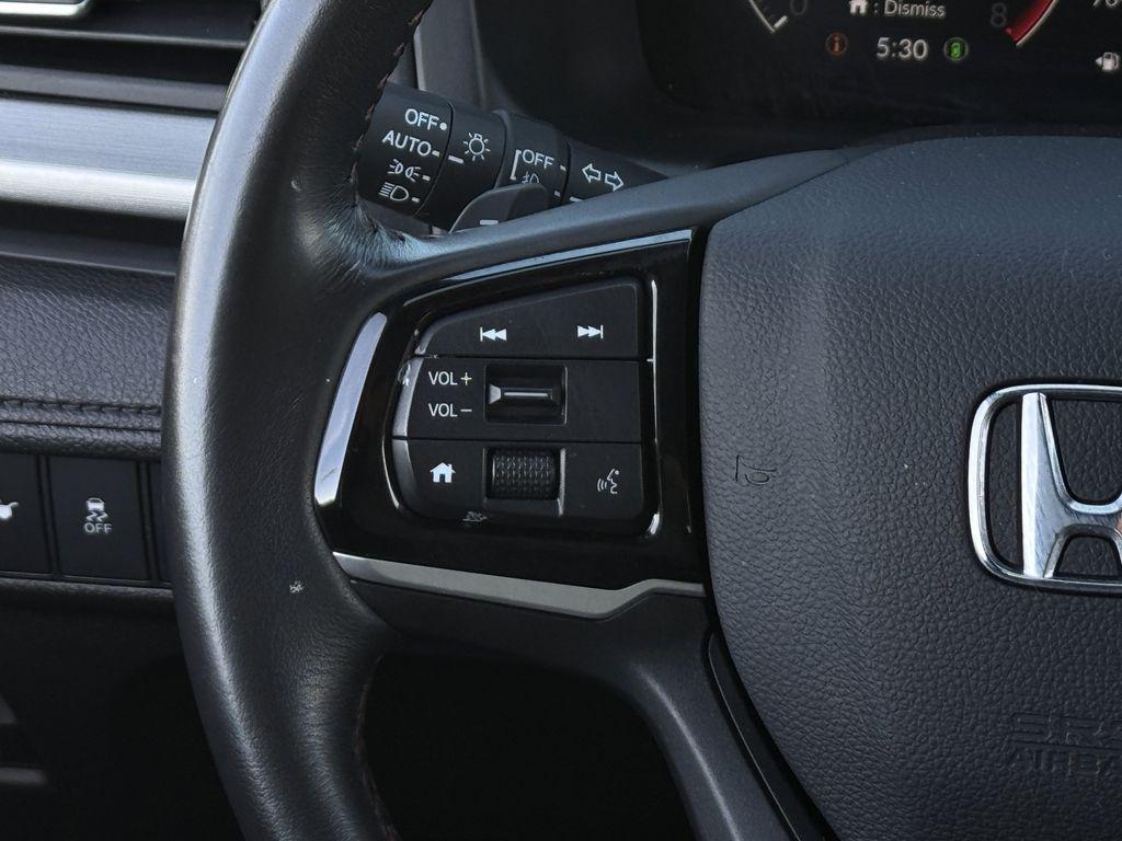 used 2025 Honda Odyssey car, priced at $36,776