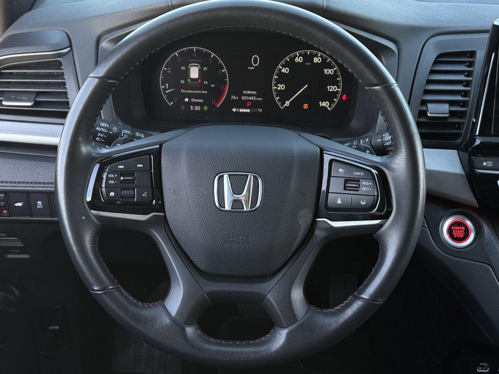 used 2025 Honda Odyssey car, priced at $36,776