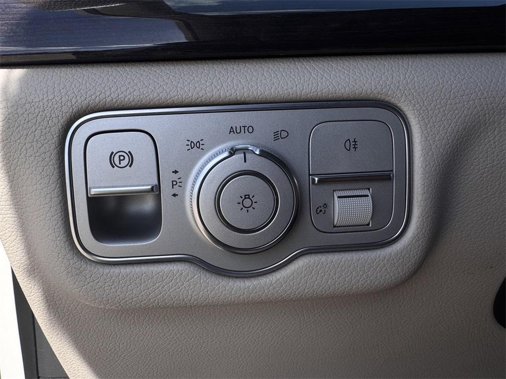 used 2020 Mercedes-Benz GLE 350 car, priced at $27,986