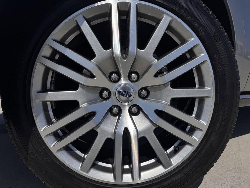 used 2024 Ford Expedition car, priced at $44,826