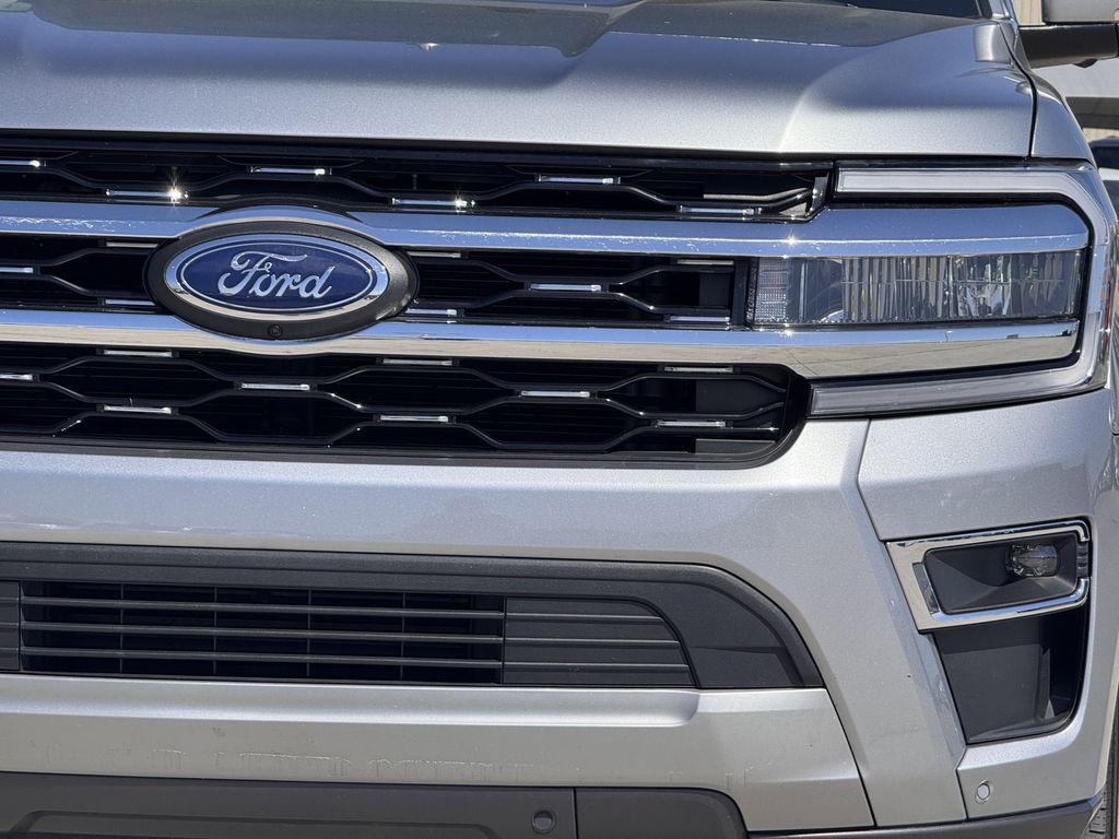 used 2024 Ford Expedition car, priced at $44,826