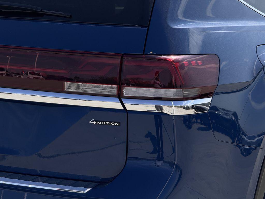 used 2025 Volkswagen Atlas car, priced at $40,954