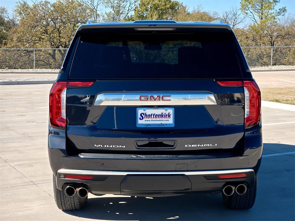 used 2024 GMC Yukon car, priced at $65,813
