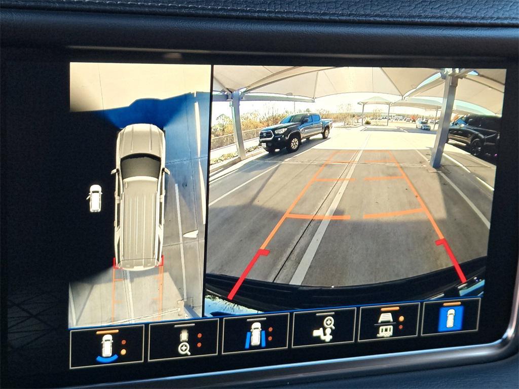 used 2024 GMC Yukon car, priced at $65,813