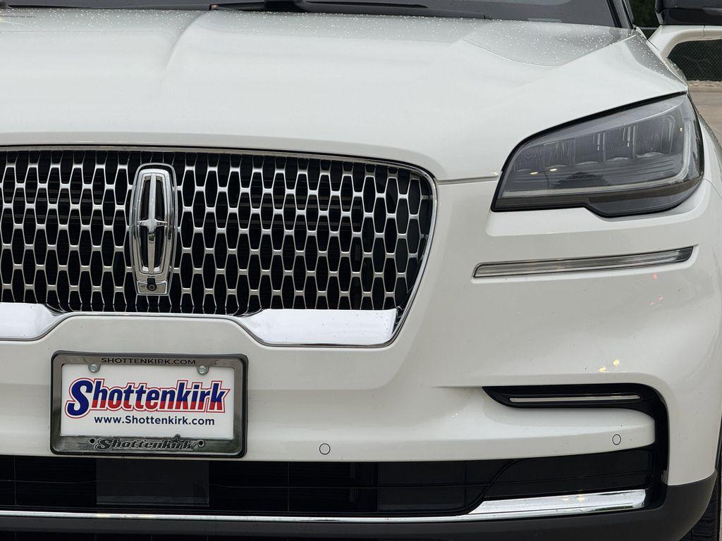 used 2022 Lincoln Aviator car, priced at $39,653