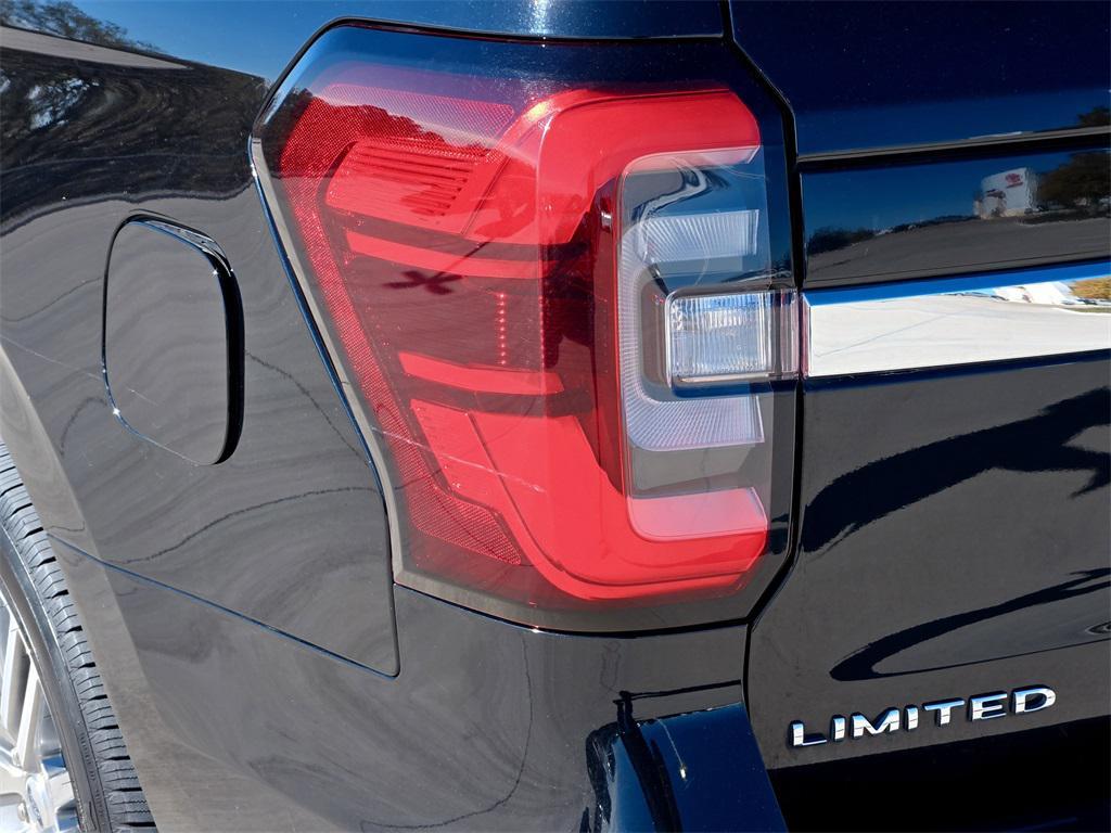 used 2024 Ford Expedition car, priced at $50,520