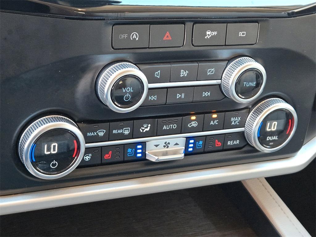 used 2024 Ford Expedition car, priced at $50,520