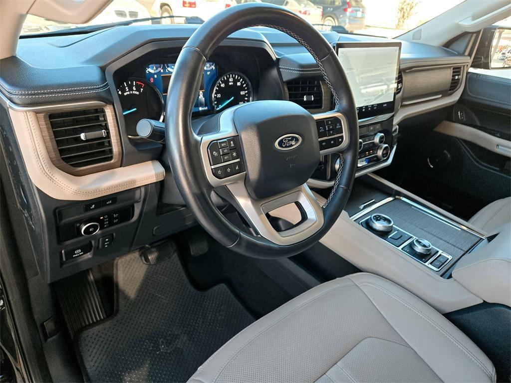 used 2024 Ford Expedition car, priced at $50,520