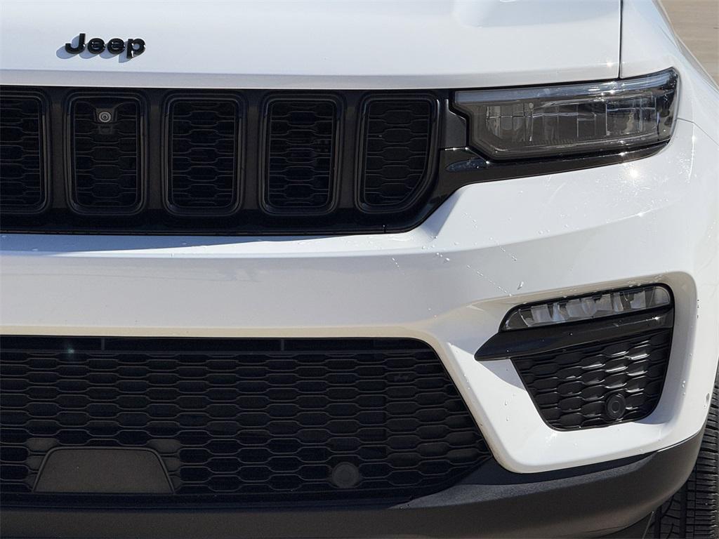 used 2023 Jeep Grand Cherokee car, priced at $26,998